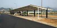 Structure de carport solaire premium pour stationnement résidentiel et station de recharge de véhicules électriques avec panneaux solaires
