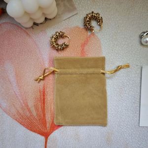 Pochette de rangement pour bijoux en velours avec logo personnalisé imprimé, sac à cordon en velours, sac d'emballage cadeau - Product Image 3