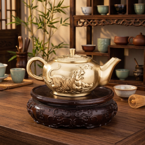 Tetera Tradicional China de Latón con Diseño de Tigre en Relieve, con Tapa y Asa, Hervidor de Agua Metálico - Product Image 3