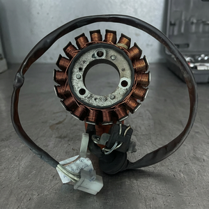 Ensemble de stator Yamaha 5MLH14100200 pour Cygnus 125, bobine d'allumage CDI neuve, bobine de magnéto, boîtier d'allumage pour moteur de moto - Product Image 3
