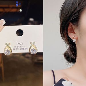 Thời Trang Mới Tối Giản Mạ Vàng Hình Học Cross-Cắt Nước Drop Shape Pha Lê Bông Tai - Product Image 6