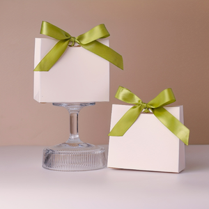 Manufacturer Wholesale Eco-friendly Ivory Board Luxury Rectangle <b>Gift</b> Paper <b>Bag</b> with Ribbon Handle for Birthday <b>Parties</b> - Product Image 5