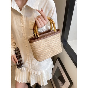 Sac à main en cuir style vintage 2026 pour femme, sac bandoulière en paille polyvalent en PU pour les vacances d'été à la plage - Product Image 3