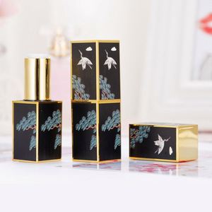 Mỹ Phẩm Sang Trọng Phong Cách Trung QUốc Ống Đựng Son Môi Rỗng Tùy Chỉnh Có Thể Nạp Lại Được Ống Đựng Son Dưỡng Môi Logo Riêng - Product Image 1