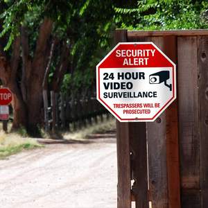 Panneau d'avertissement de sécurité octogonal - Avertissement : Les trespassants seront poursuivis - Panneau pour la maison et les entreprises - Product Image 1