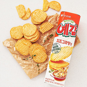 Papas Fritas Coreanas Orion de 64g, Papas Fritas <span class=keywords><strong>Onduladas</strong></span> con Carbón Vegetal, Aperitivo Inflado No Frito, Papas Fritas - Product Image 5