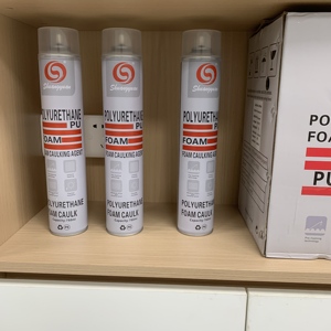 <span class=keywords><strong>Mousse</strong></span> <span class=keywords><strong>isolante</strong></span> en polyuréthane PU à faible expansion, <span class=keywords><strong>mousse</strong></span> de pulvérisation imperméable <span class=keywords><strong>pour</strong></span> l'installation de fenêtres, utilisation en construction - Product Image 3