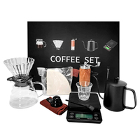 Coffret Cadeau Café Premium 10 Pièces – Kit de Préparation Manuel 600ml avec Moulin à Café Manuel et Balance Numérique – Boîte Cadeau Café Personnalisable avec Impression de Logo