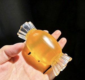 El aceite de coco para amasar y rellenar puede moldear y aliviar el estrés, convirtiéndolo en una herramienta suave y potente para desahogarse. Pelota hecha a mano - Product Image 4