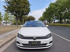 Berlina a benzina popolare e conveniente: <span class=keywords><strong>2021</strong></span> <span class=keywords><strong>Volkswagen</strong></span> <span class=keywords><strong>Polo</strong></span> più auto usate bianche da 1,5 litri - Product Image 2
