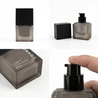 Flacon vide carré en verre pour fond de teint liquide avec pompe noire pour crème visage, crème contour des yeux et blush 15ml 30ml