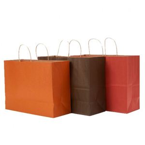 Sac fourre-tout pour vêtements haut de gamme personnalisé, sac de shopping de luxe conçu en usine avec impression de logo personnalisé, fabriqué en carton de haute qualité - Product Image 1