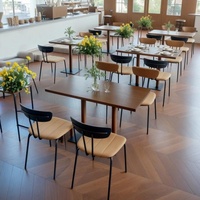 OEM ODM Ensemble de mobilier de restauration en bois pour stand de restauration, snack, dessert, boulangerie, restaurant commercial, café, table et chaises de salle à manger