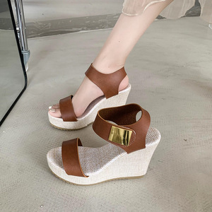 Sandalias de Plataforma con Tiras Cruzadas Anchas Estilo Romano, Hebilla Dorada, Tacón Alto de Cuña, Tejidas en Paja, con Punta Abierta para Mujer, Última Moda - Product Image 4