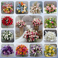 Fournitures de décoration de mariage personnalisées Boule de fleurs artificielles de la pampa Décoration de table d'allée d'événement Boule de fleurs de la pampa