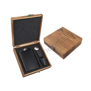 Conjunto de presente de hip flask preto personalizado de 8 onças e frasco de hip de aço inoxidável com conjunto de presente de madeira e frasco de hip de aço inoxidável preto