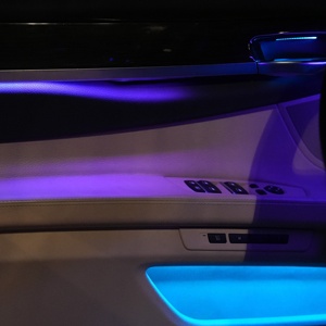ไฟแอมเบียนท์ในรถยนต์ LED สว่างพิเศษสำหรับรถพวงมาลัยขวา พร้อมแหล่งกำเนิดแสง 18 จุด และเอฟเฟกต์ไล่เฉดสีเพื่อความรู้สึกหรูหราภายในรถ - Product Image 6