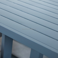 Neu eingetroffen: Ecksofa mit höhenverstellbarem Tisch, Bank und Hocker für Garten und Freizeit – Gartenmöbel-Set aus Rattan/Korbgeflecht