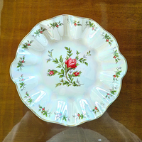 Assiette ronde de 8 pouces, style floral, peinte à la main, écologique, en porcelaine New Bone China, motif végétal moderne, pour fêtes, CHENGSHUN, 2026