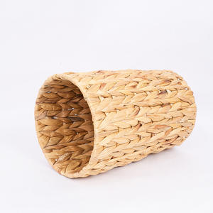 Poubelle ronde en jacinthe d'eau nordique tressée, panier imitation rotin 19x19x28cm pour rangement domestique, salon, chambre, cuisine - Product Image 1