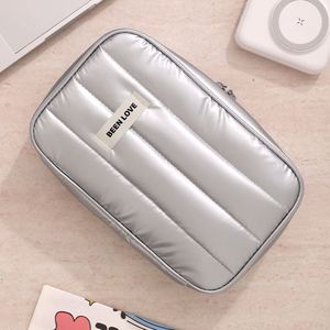 Bolsa de Mano de Algodón Personalizable, Minimalista y Elegante para Mujer, Cables de Datos, Bancos de Energía Portátiles, Cosméticos Multifuncionales - Product Image 3