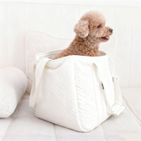 Sac de transport léger pour petits chiens de moins de 15 lbs, sac de transport matelassé et rembourré pour chiots avec clip de sécurité pour laisse