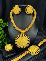 Ensemble quatre pièces en alliage pour femme, best-seller transfrontalier : colliers, boucles d'oreilles, bracelets, bagues serties de diamants – Cadeaux quotidiens et de mariage