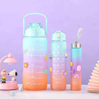 500ml/900ml/2L Offre Spéciale Sports Bouteille d'eau en plastique givré 3 en 1 set Motivational Gym Drink Bouteille d'eau avec paille
