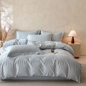 Ensemble de couette 3 pièces en tissu floqué, couette en polyester - Product Image 4