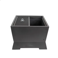 Grille de ventilation carrée moderne en fer gris anthracite pour foyer extérieur à bois