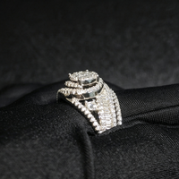 Perhiasan Mewah Perak S925 GRA D Color Moissanite Set Cincin Tumpuk untuk Pernikahan dan Pertunangan untuk Wanita Set Perhiasan Pengantin