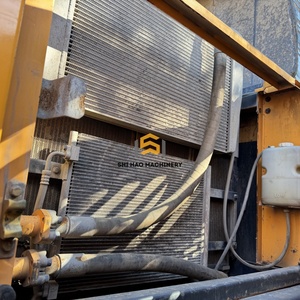 Excavatrice sur chenilles Hyundai 35 tonnes 350LVS d'occasion, peinture d'origine, avec moteur, boîte de vitesses et puissance de 260 kW - Product Image 2