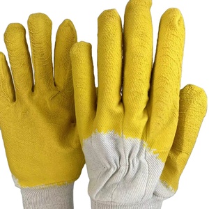 قفازات السلامة لأعمال البناء، مصنوعة من بوليستر الفوم ومطلية بموجة مطاطية باللون الأصفر وتتميز بطانة من القطن الصلب لأداء العمل الشاق - Product Image 3