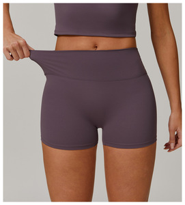 Conjuntos de yoga personalizados Pantalones cortos de Yoga de cintura alta para mujer Pantalones de yoga ajustados para gimnasio - Product Image 6