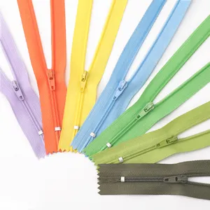 Cialda 25 colori con cerniera 48 ore consegna rapida chiusura zip in Nylon 3 # cerniera per borse pantaloni accessori per indumenti