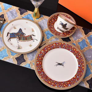 Tasse à café et soucoupe de haute qualité en gros assiettes à dîner de mariage en porcelaine osseuse 4 pièces ensemble de dîner - Product Image 2