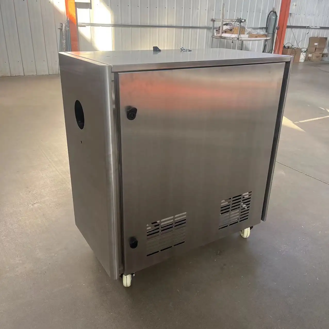 Power Distribution Cabinet Stainless Steel Shell Control Cabinet Low Voltage Power Distribution Cabinet