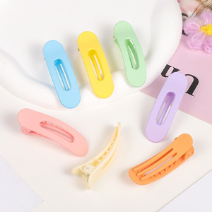 <b>Macaron</b> Colored Hollow Oval Duckbill Hair Clips 12 Cm Lightweight For Daily Use - Product Image 1