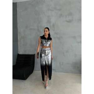 Chaleco Corto de Mezclilla Negro para Mujer, Estilo Urbano, con Cierre de Cinturón, Tejido Lavado, Acolchado de Algodón, para Primavera/Verano - Product Image 3