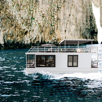 Bateau-maison de luxe moderne en aluminium Allhouse avec moteur hors-bord 90 CV pour activités nautiques et excursions, capacité de 6 à 10 personnes