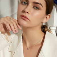 CZCITY Collier Pendentif Classique à Six Griffes en Moissanite Véritable d'un Carat avec Chaîne Maille Forçat pour Femme, en Argent Sterling 925, Bijoux Fins