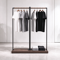 Présentoir de Magasin de Vêtements, Cadre Métallique Noir, Base en Bois, Tringle Suspendue, Autoportant, CE ETL, Vente en Gros pour Boutiques
