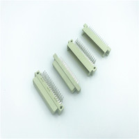 Connecteur Européen 3*10P 330/320 DIN 41612, 2 Rangées (AB), Femelle à Angle Droit, Mâle Droit