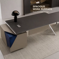 Bureau de direction en bois écologique de luxe léger avec rangement extensible, table de bureau moderne et minimaliste pour immeuble de bureaux