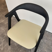 Chaise de salle à manger moderne rembourrée en bois massif, fauteuil en cuir PU pour hôtel, restaurant, événement, vente en gros, directement de l'usine
