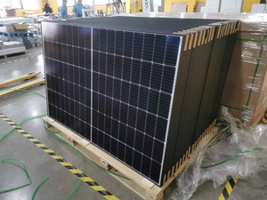 Paneles Solares Monocristalinos Totalmente Negros de 410w 450w 460w 480w con Marco Negro y Lámina Trasera Negra de Alta Eficiencia - Product Image 5