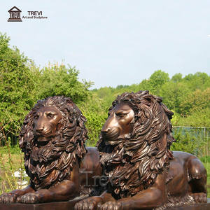 Escultura de León Acostado de Bronce Fundido, Estatua de Animales de Metal de Tamaño Real para Exteriores, Marca TREVI, en Venta - Product Image 2