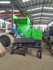 Broyeur de <span class=keywords><strong>ferraille</strong></span> industriel automatique et système de déchiquetage à double arbre pour alliage d'aluminium et cuivre - Product Image 3