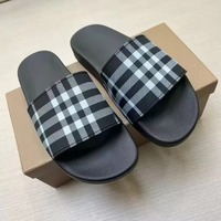 Chaussures EVA tendance à séchage rapide, semelle intermédiaire antidérapante lumineuse Evergreen, style marche, pantoufles à carreaux en caoutchouc EVA toutes saisons