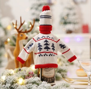 Vente en gros de couvertures de chandails moches tricotés pour bouteilles de vin Ensemble de couvertures de bouteilles de vin <span class=keywords><strong>Gnome</strong></span> de Noël Décoration de couvertures de bouteilles de vin - Product Image 2